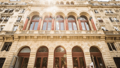Le théâtre parisien fait face à la faillite à cause des migrants