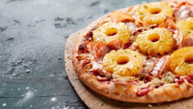 La pizza à l’ananas à 115 € suscite le débat